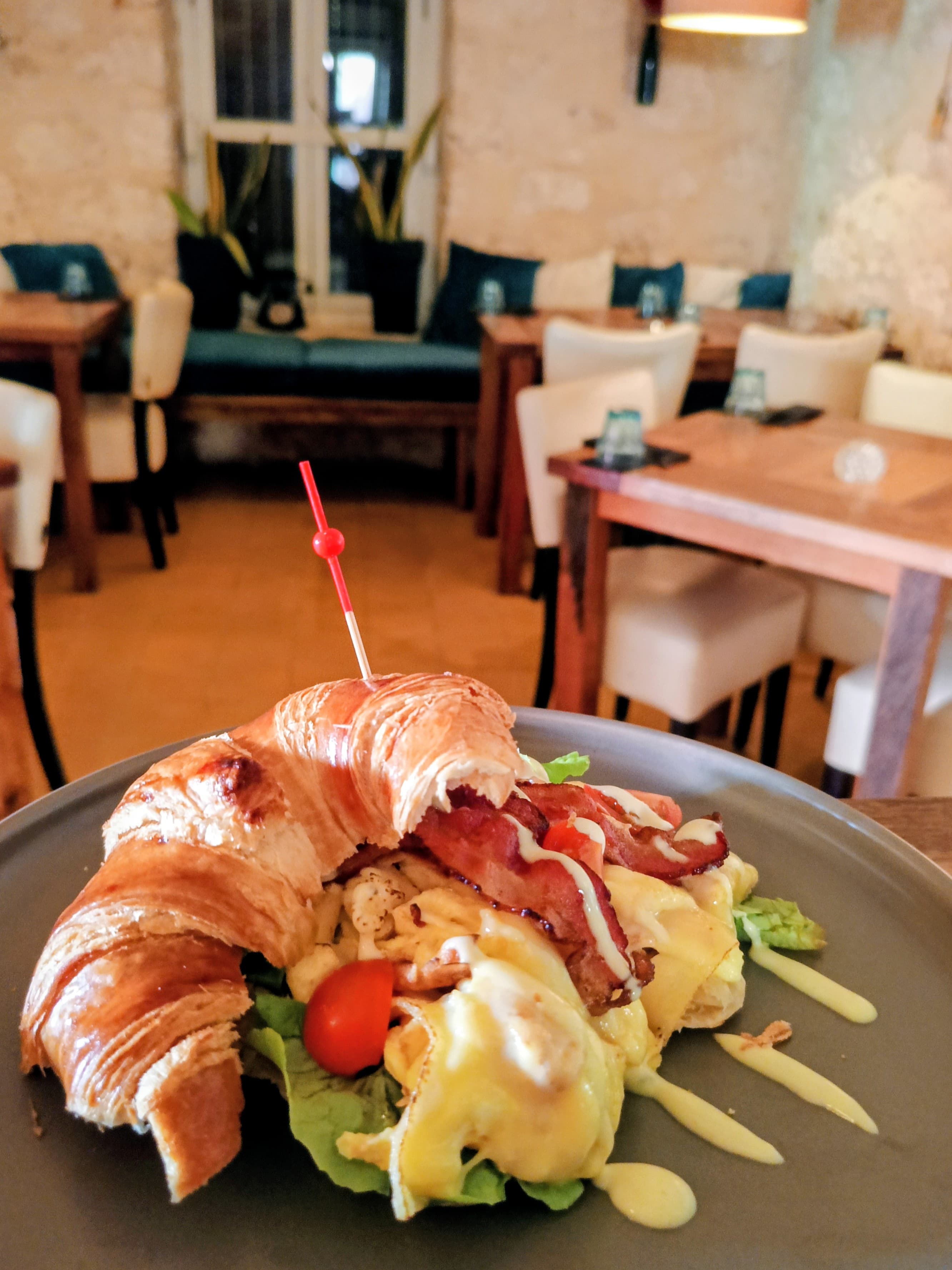 Aruba Sunrise Croissant