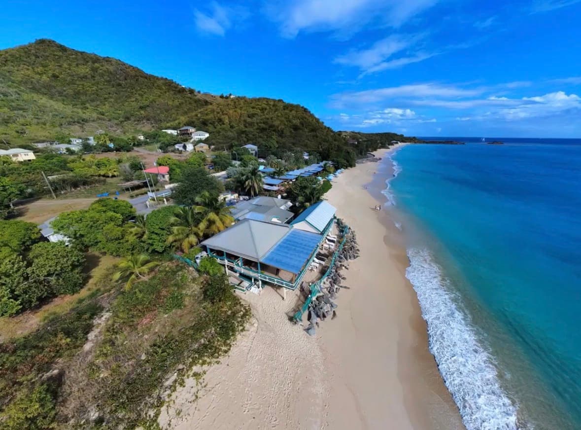 Oj’s Beach Bar & Restaurant photo 2