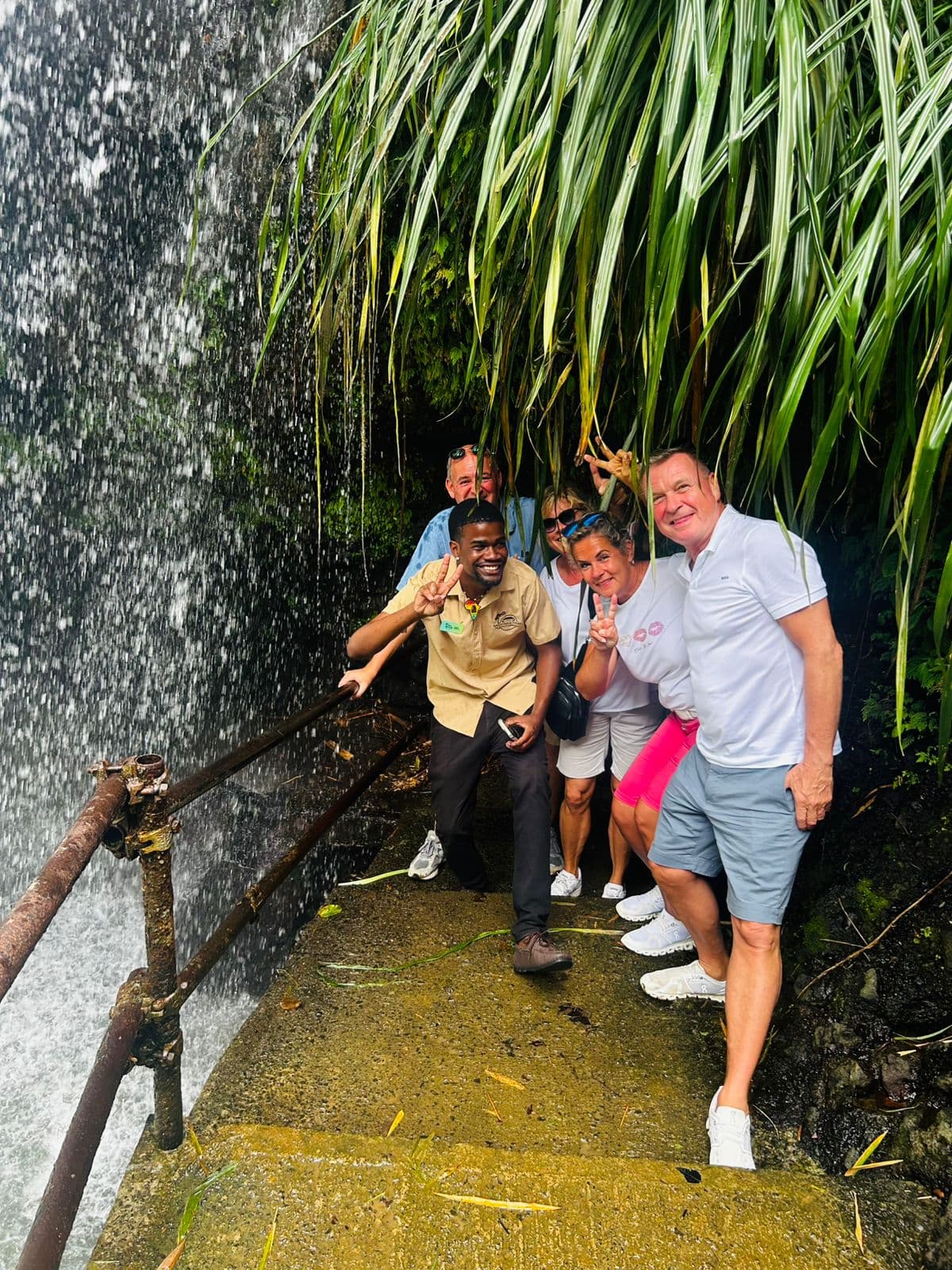 Grenada Highlights Half-Day Rum, Chocolate and Waterfall Tour - Image 7