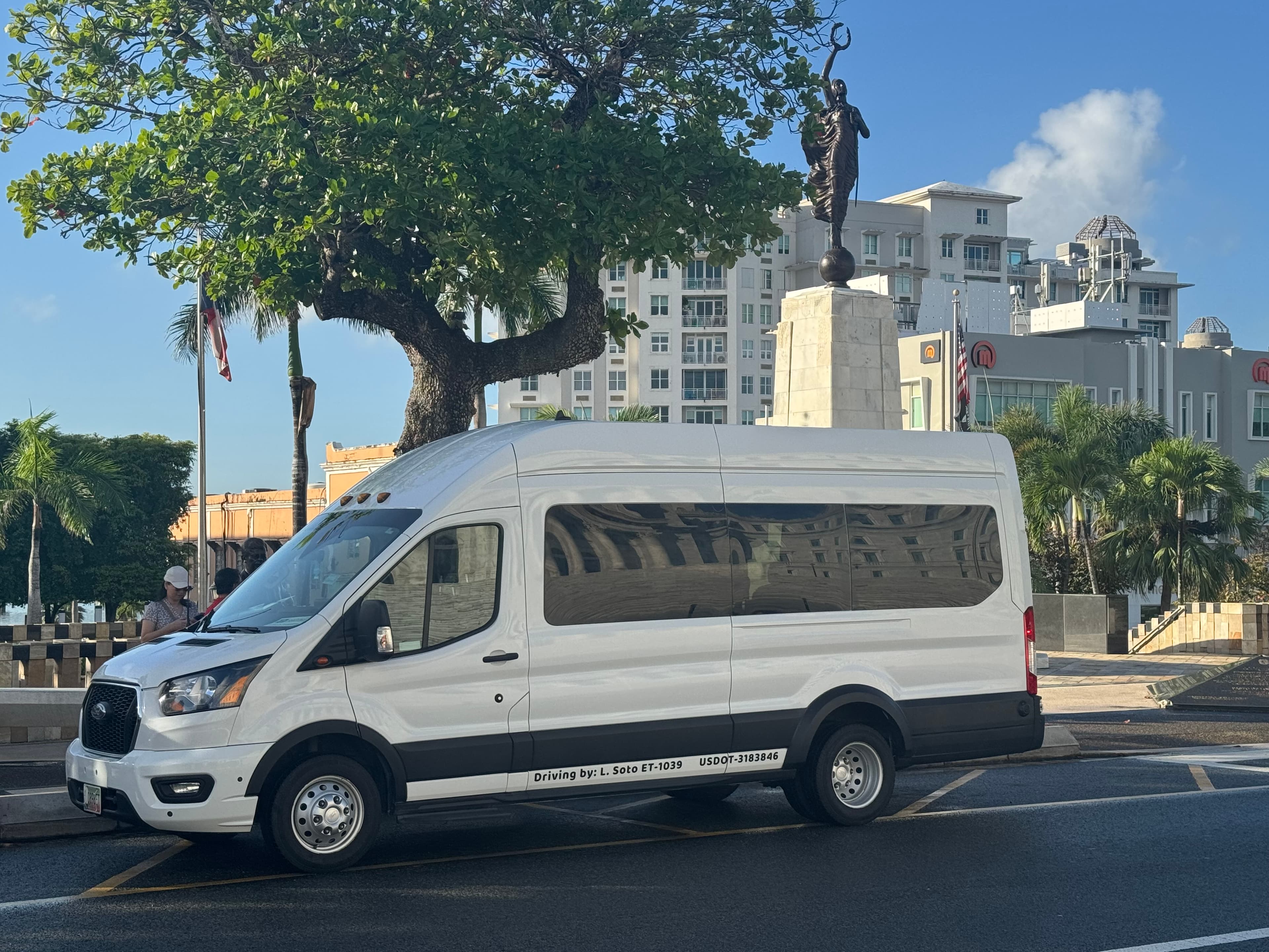 Van 1