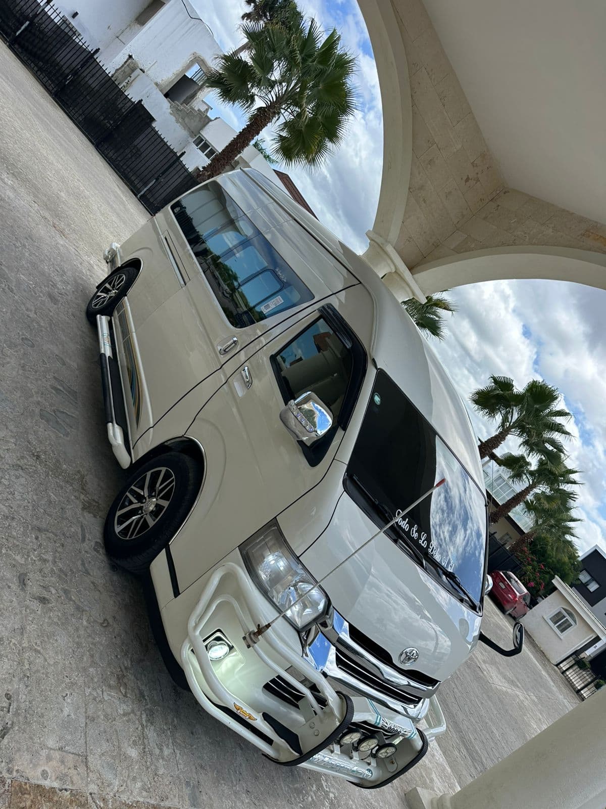 Van 1